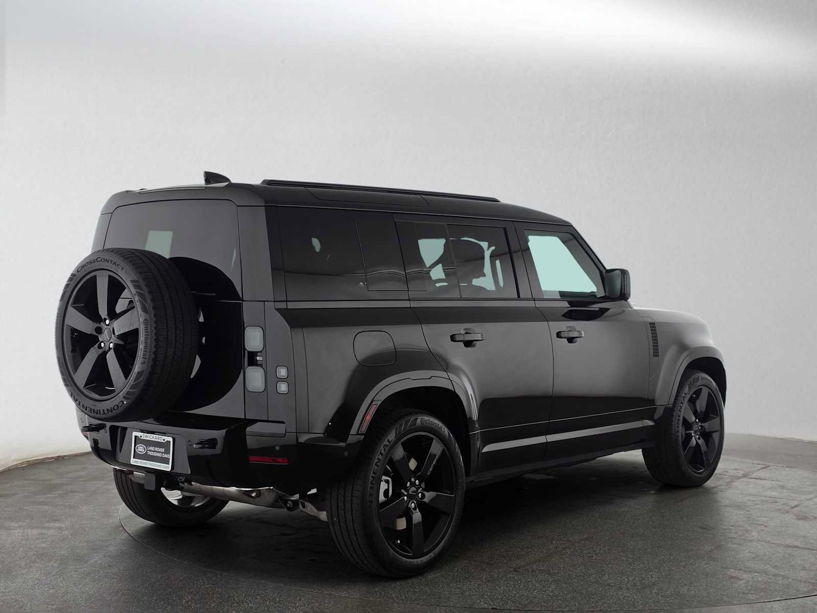 New 2026 Land Rover Defender 110 X-Dynamic SE AWD/4WD image 5