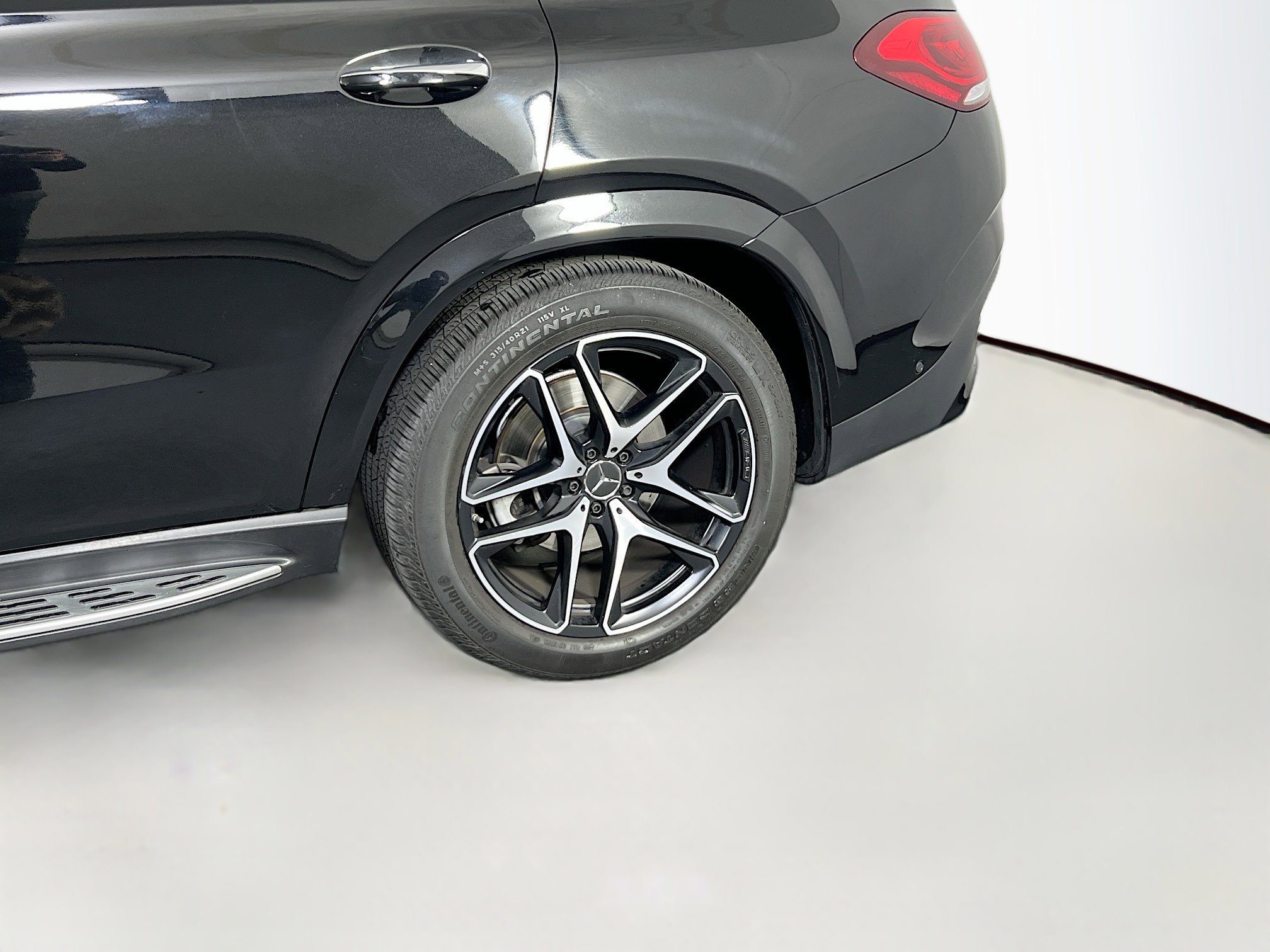 Used 2023 Mercedes-Benz GLE 53 AMG 4MATIC Coupe image 31