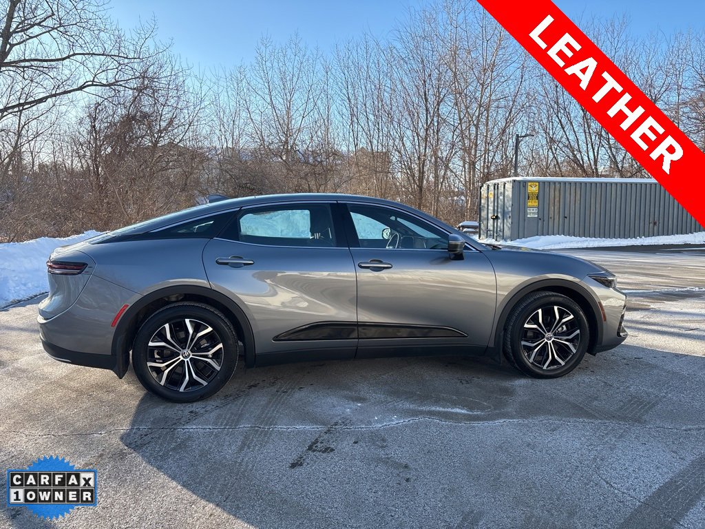 Used 2023 Toyota Crown Limited image 7