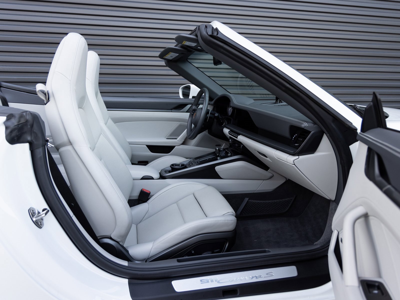 Used 2024 Porsche 911 Carrera S image 32