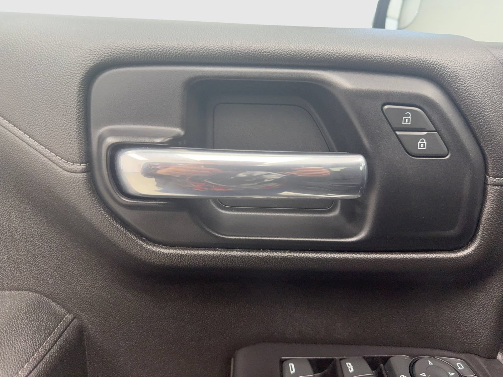Used 2019 Chevrolet Silverado 1500 LT w/ All-Star Edition RWD image 23