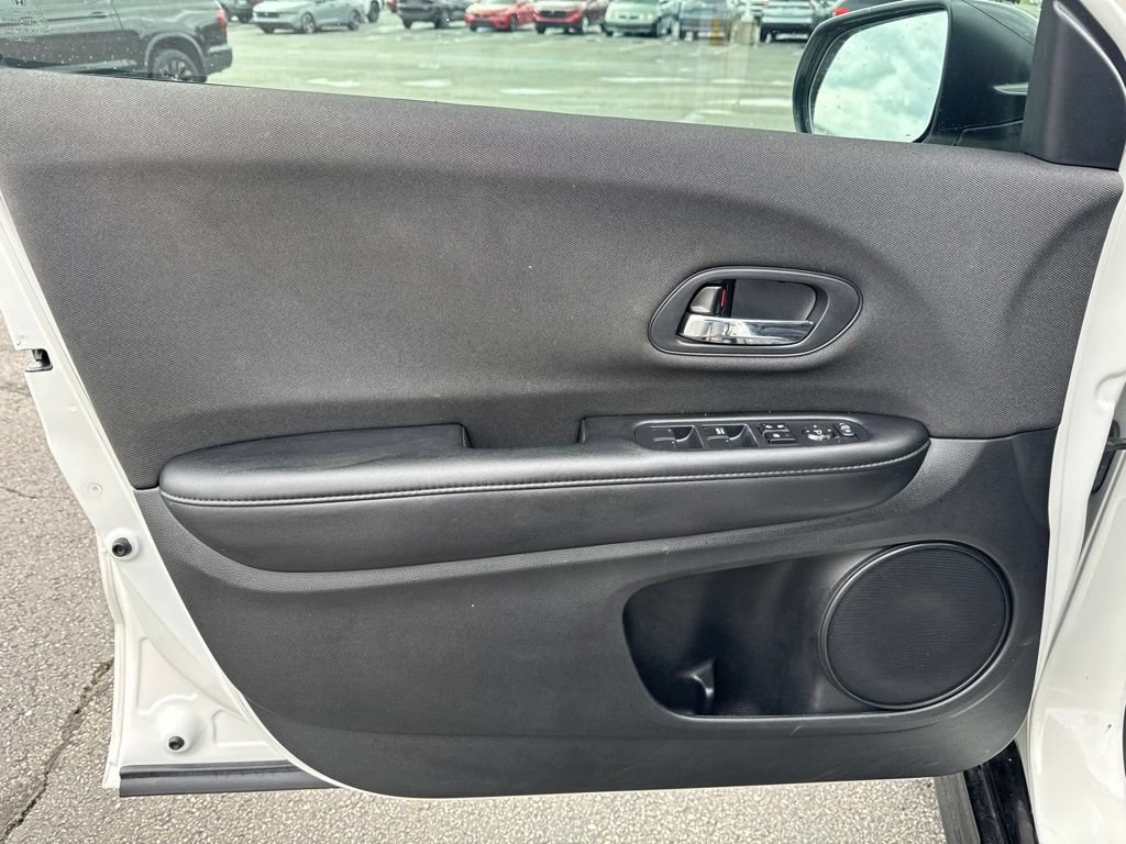 Certified 2022 Honda HR-V Sport image 30