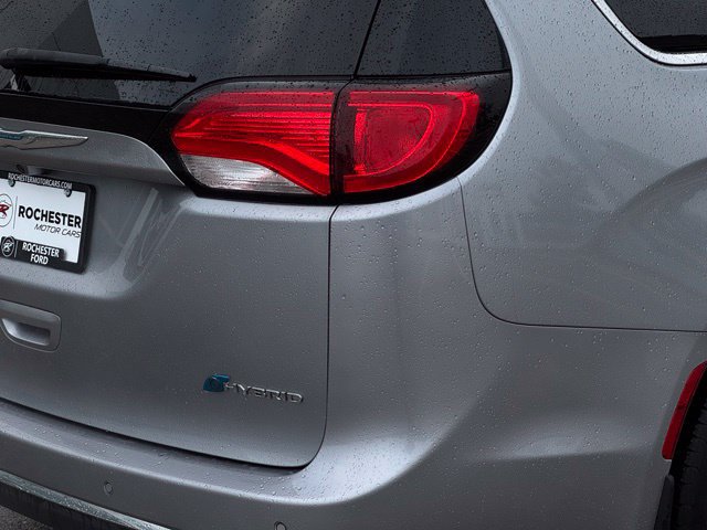 Used 2019 Chrysler Pacifica Touring Plus FWD image 41