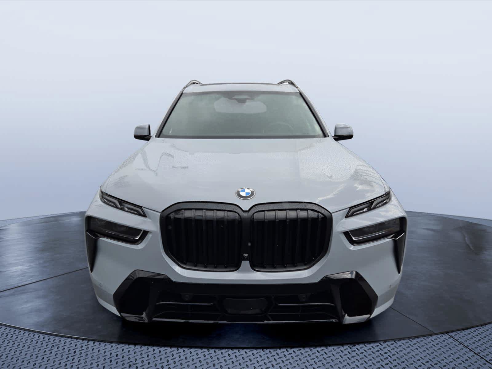 Used 2026 BMW X7 xDrive40i w/ Executive Package AWD/4WD image 8