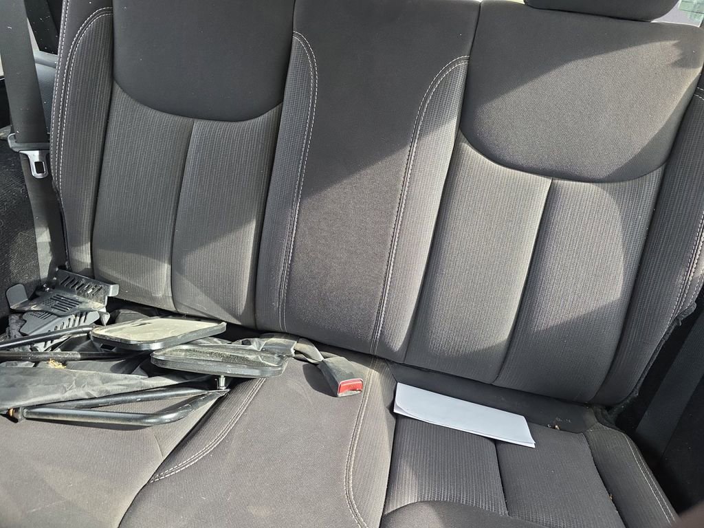 Used 2014 Jeep Wrangler Rubicon w/ Power Convenience Group image 13