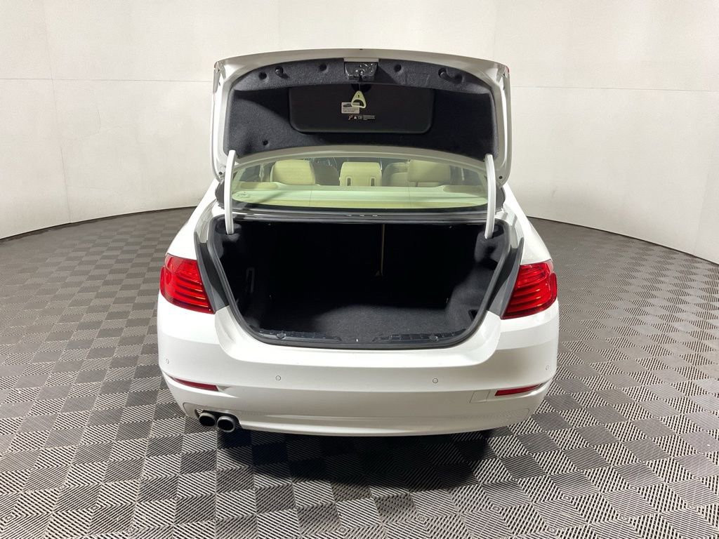 Used 2014 BMW 528i xDrive Sedan image 16