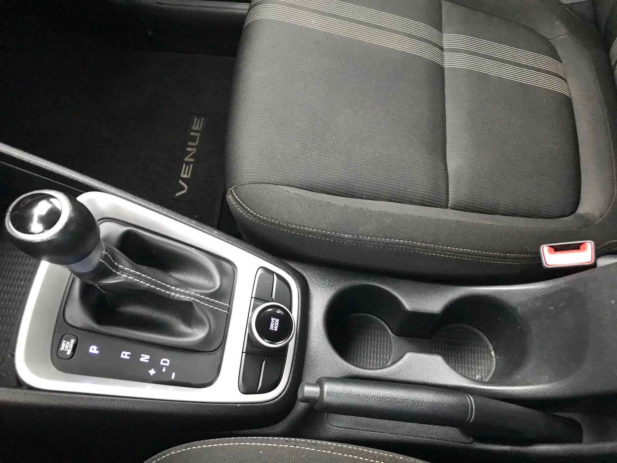 Used 2020 Hyundai Venue SEL w/ Convenience Package image 25