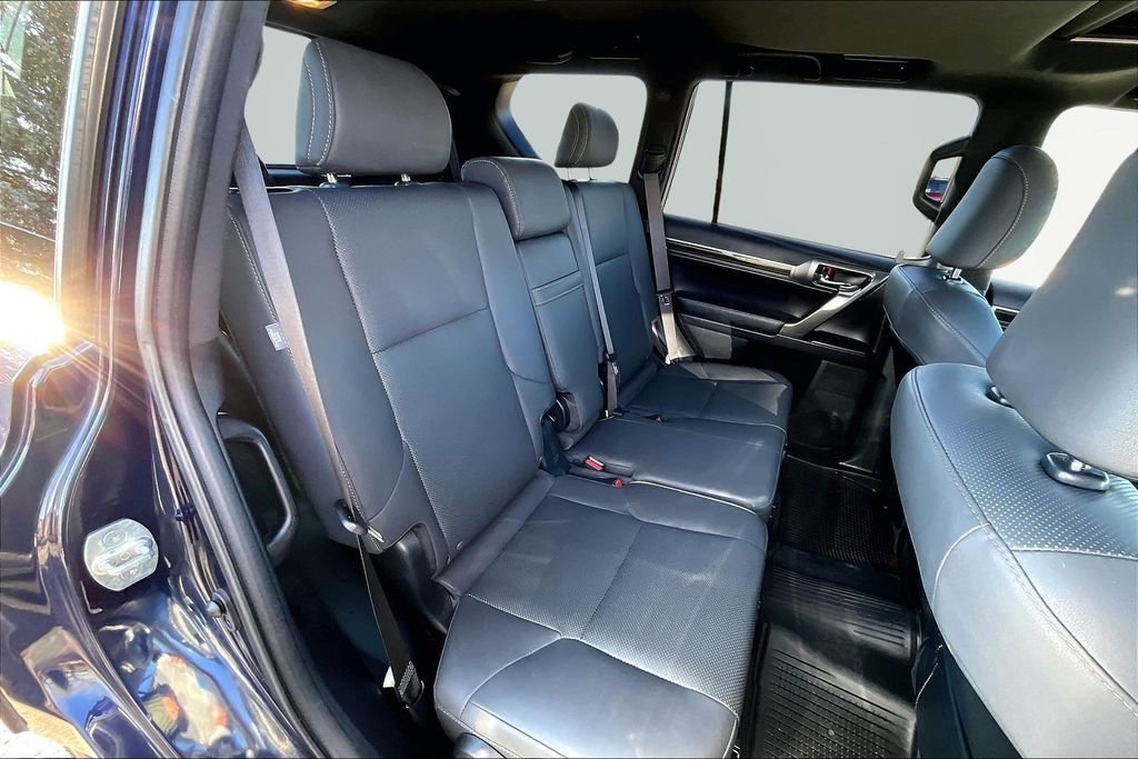 Used 2023 Lexus GX 460 Premium image 23