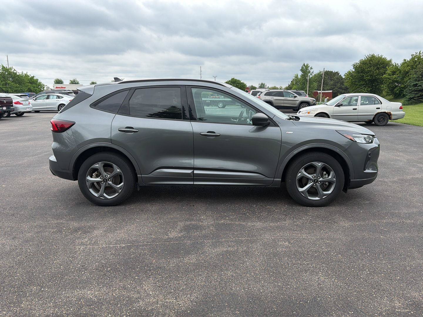 Used 2024 Ford Escape ST-Line AWD/4WD image 8