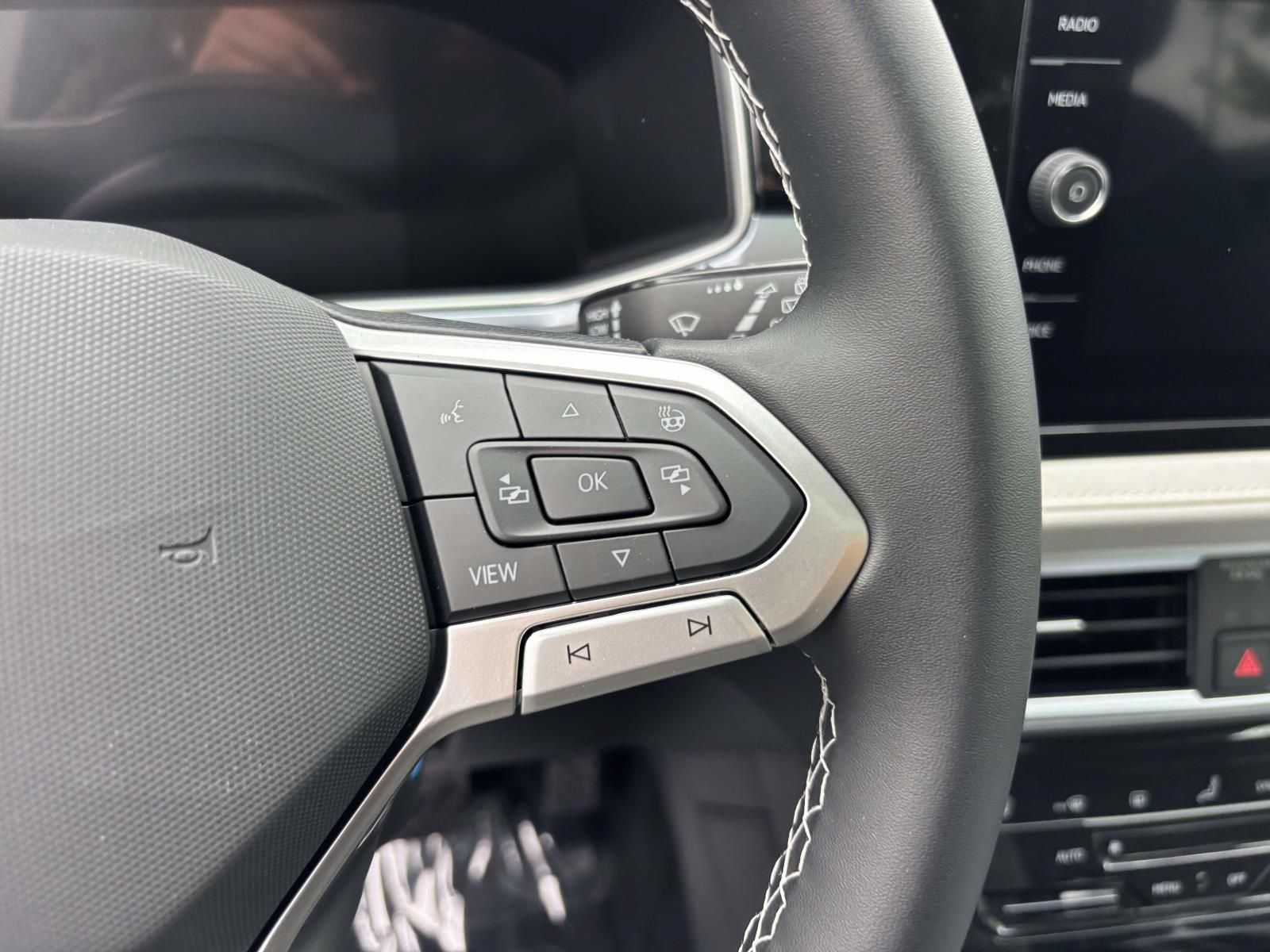 New 2026 Volkswagen Taos SE AWD/4WD image 21