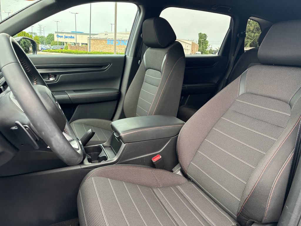 Used 2025 Honda CR-V Sport image 11