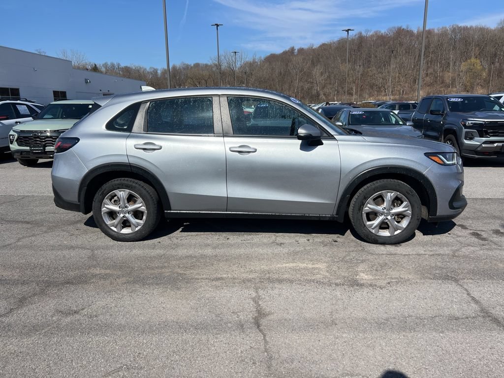 Used 2023 Honda HR-V LX image 6