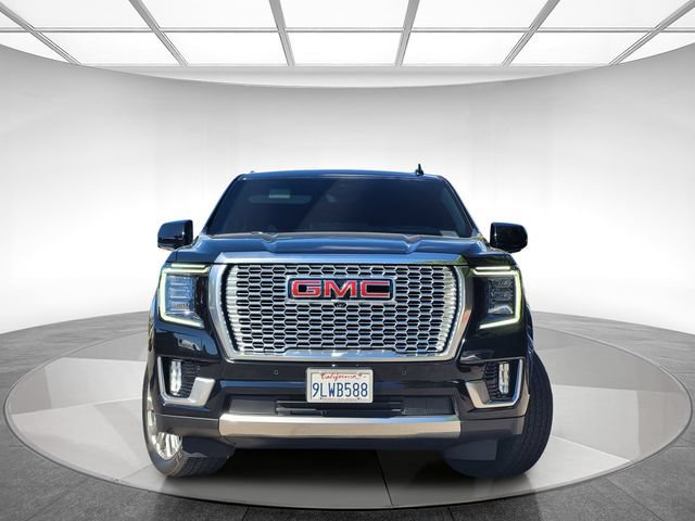 Used 2024 GMC Yukon Denali w/ Advanced Technology Package AWD/4WD image 2