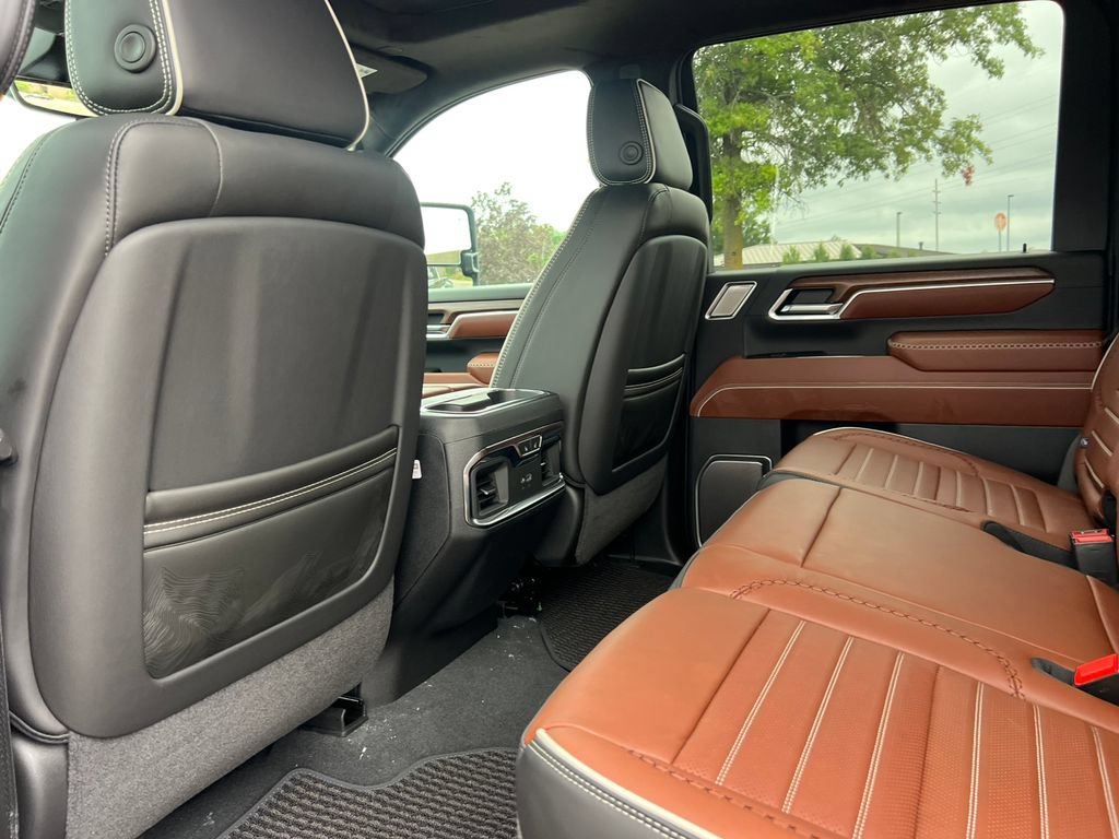New 2026 GMC Sierra 3500 Denali Ultimate AWD/4WD image 39