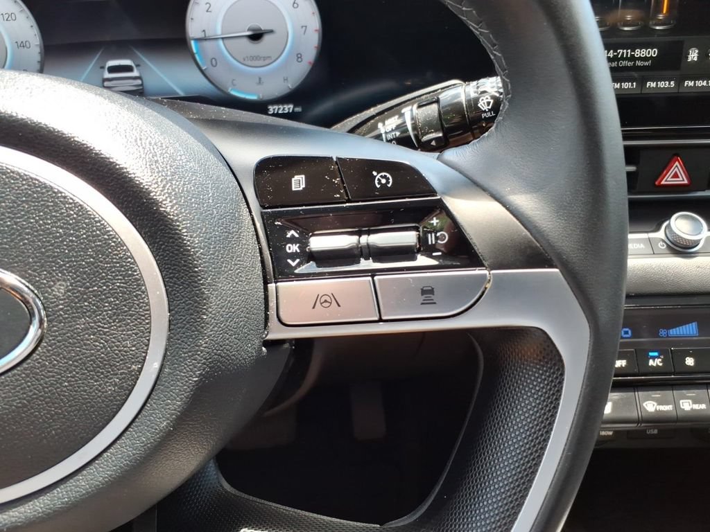 Certified 2023 Hyundai Elantra SEL w/ Convenience Package FWD image 19