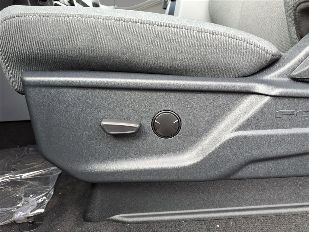 New 2026 Ford F350 XLT w/ XLT Premium Package image 18