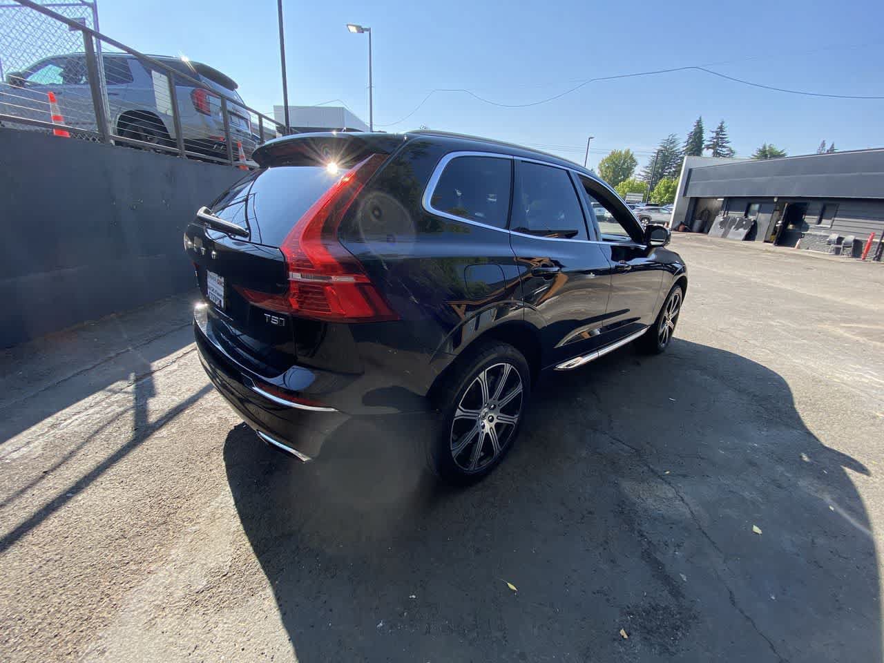 Used 2021 Volvo XC60 T5 Inscription w/ Advanced Package AWD/4WD image 6