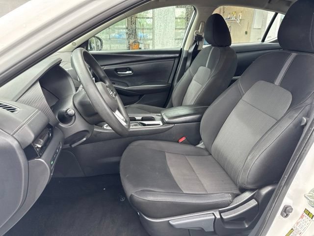 Used 2025 Nissan Sentra SV FWD image 10