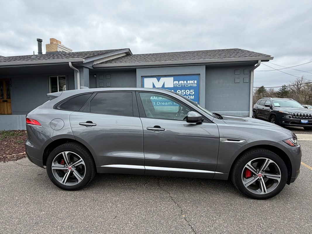 Used 2019 Jaguar F-PACE S image 10