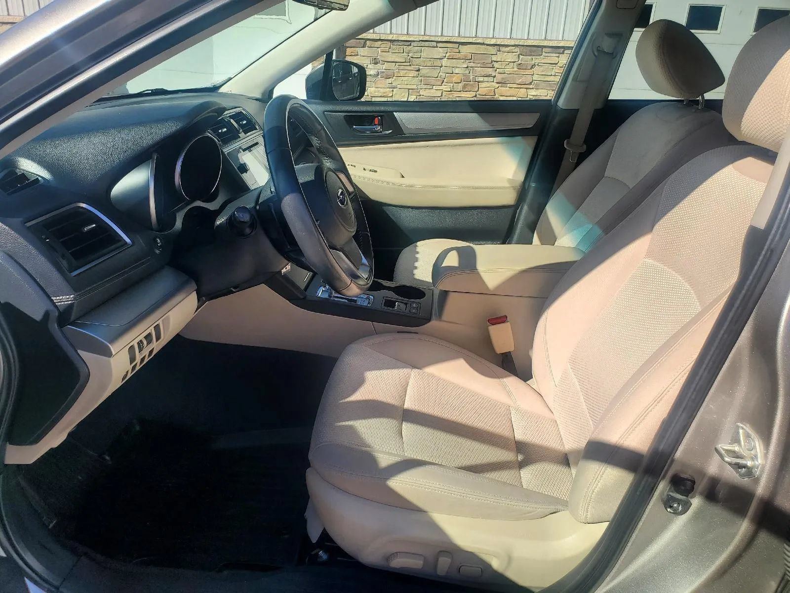 Used 2018 Subaru Outback 2.5i Premium AWD/4WD image 10
