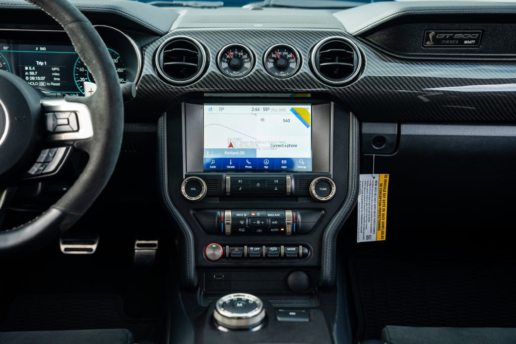 Used 2021 Ford Mustang Shelby GT500 w/ Carbon Fiber Track Pack image 45