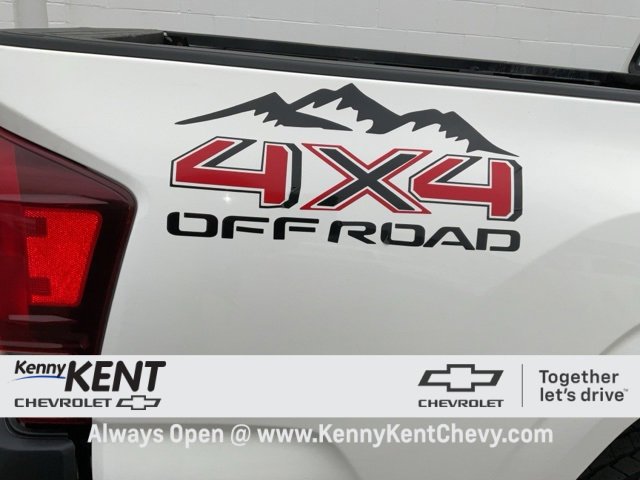 Used 2021 Toyota Tacoma SR image 9