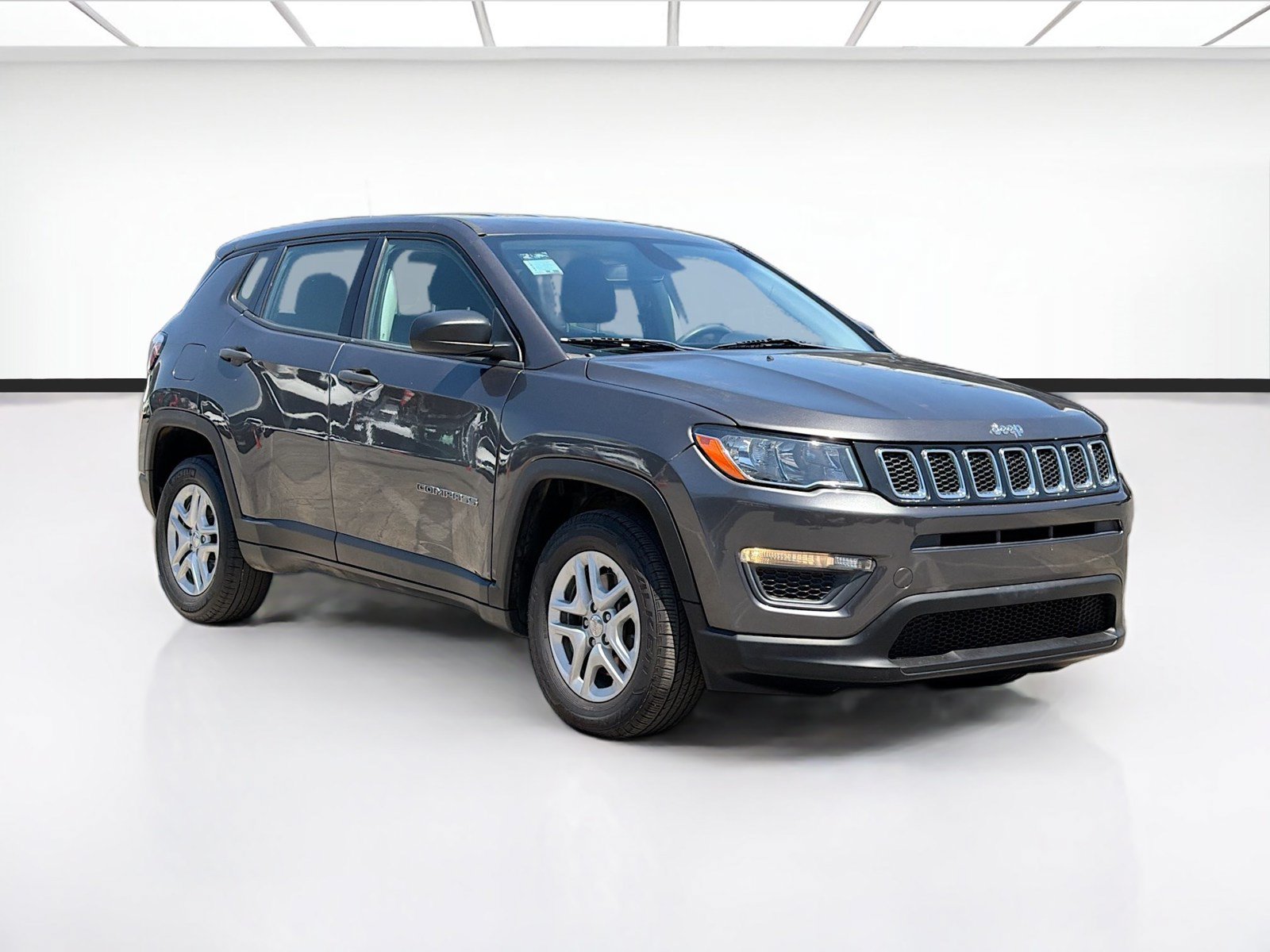 Used 2021 Jeep Compass Sport FWD image 3