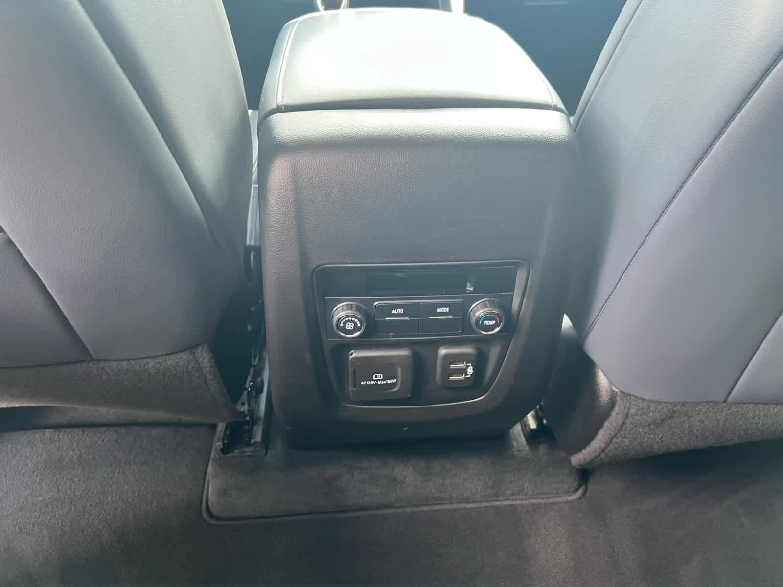 Used 2021 Buick Enclave Essence w/ Sound and Sites Package image 13