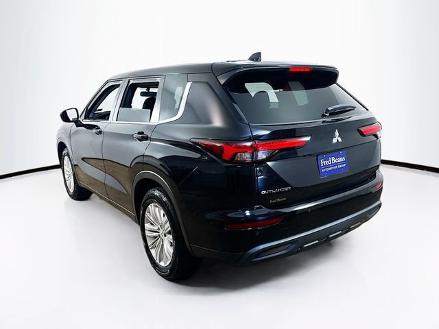 Used 2023 Mitsubishi Outlander ES AWD/4WD image 7