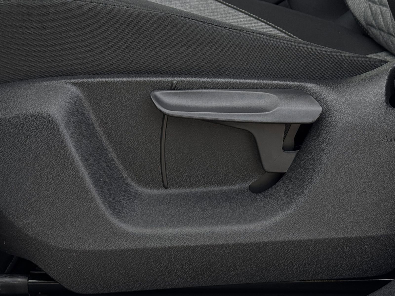 New 2025 Volkswagen Tiguan S image 19