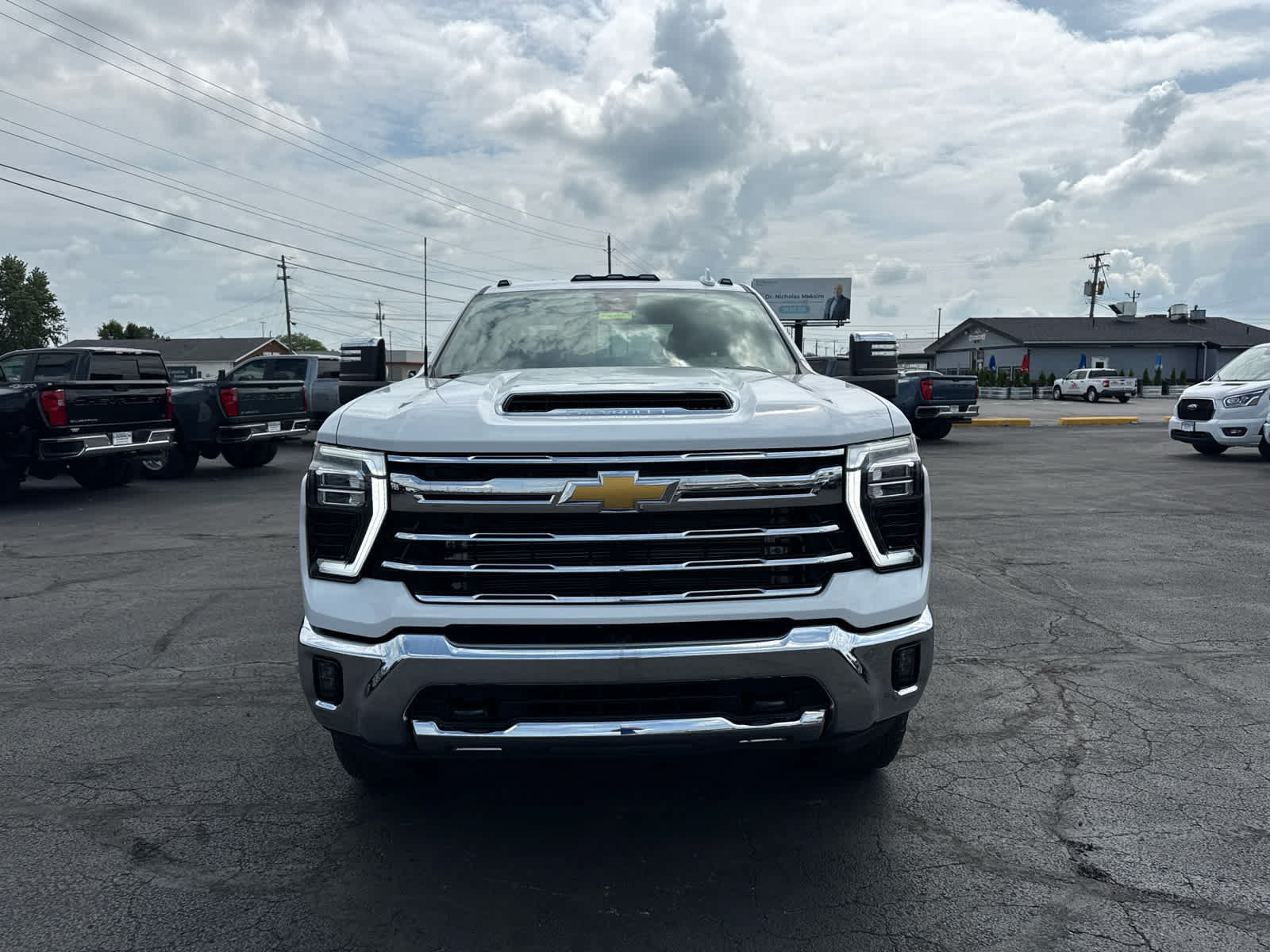 Certified 2025 Chevrolet Silverado 3500 LTZ w/ LTZ Convenience Package AWD/4WD image 8