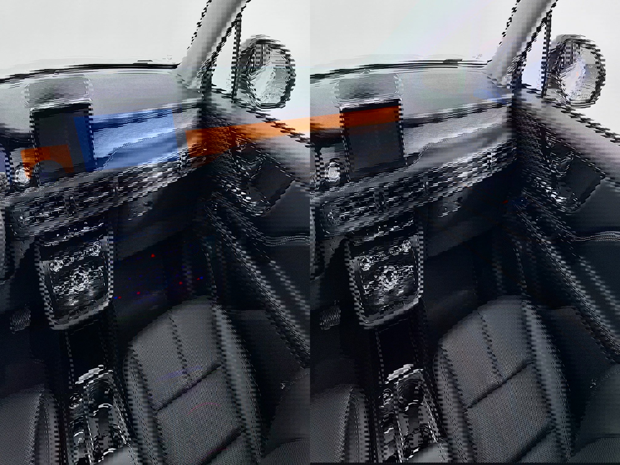 Used 2022 Lincoln Corsair Grand Touring w/ Towing Package image 35