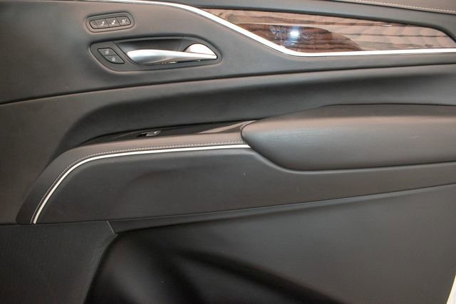 Used 2021 Cadillac Escalade Sport Platinum AWD/4WD image 11