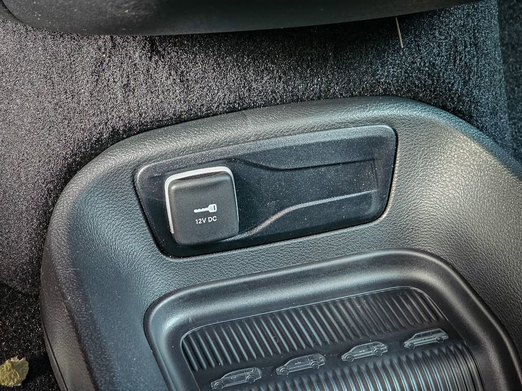 New 2026 Chrysler Pacifica Select image 29