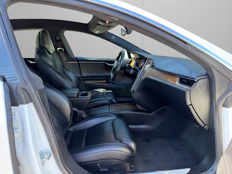 Used 2019 Tesla Model S Long Range image 13