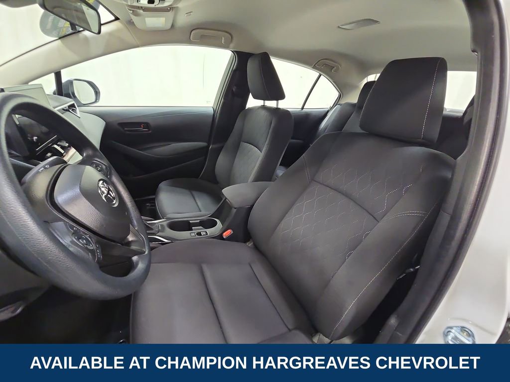 Used 2025 Toyota Corolla LE image 26