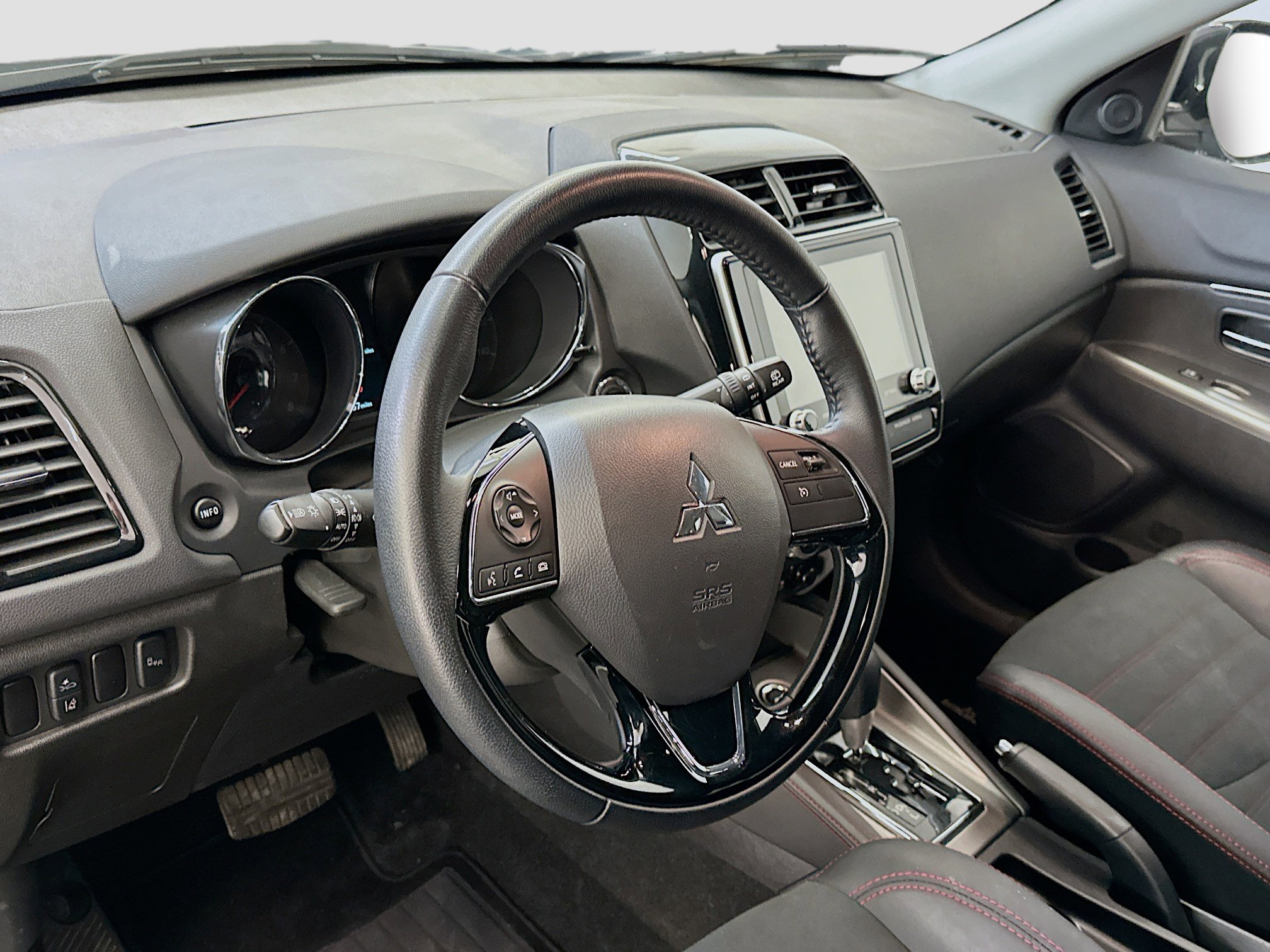 Used 2025 Mitsubishi Outlander Sport SE image 18