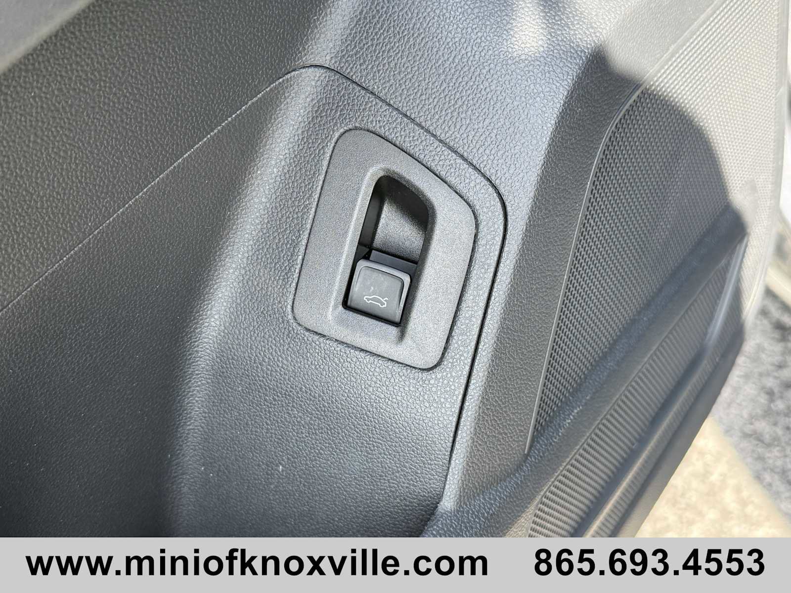 Used 2022 Volkswagen Atlas SE image 13