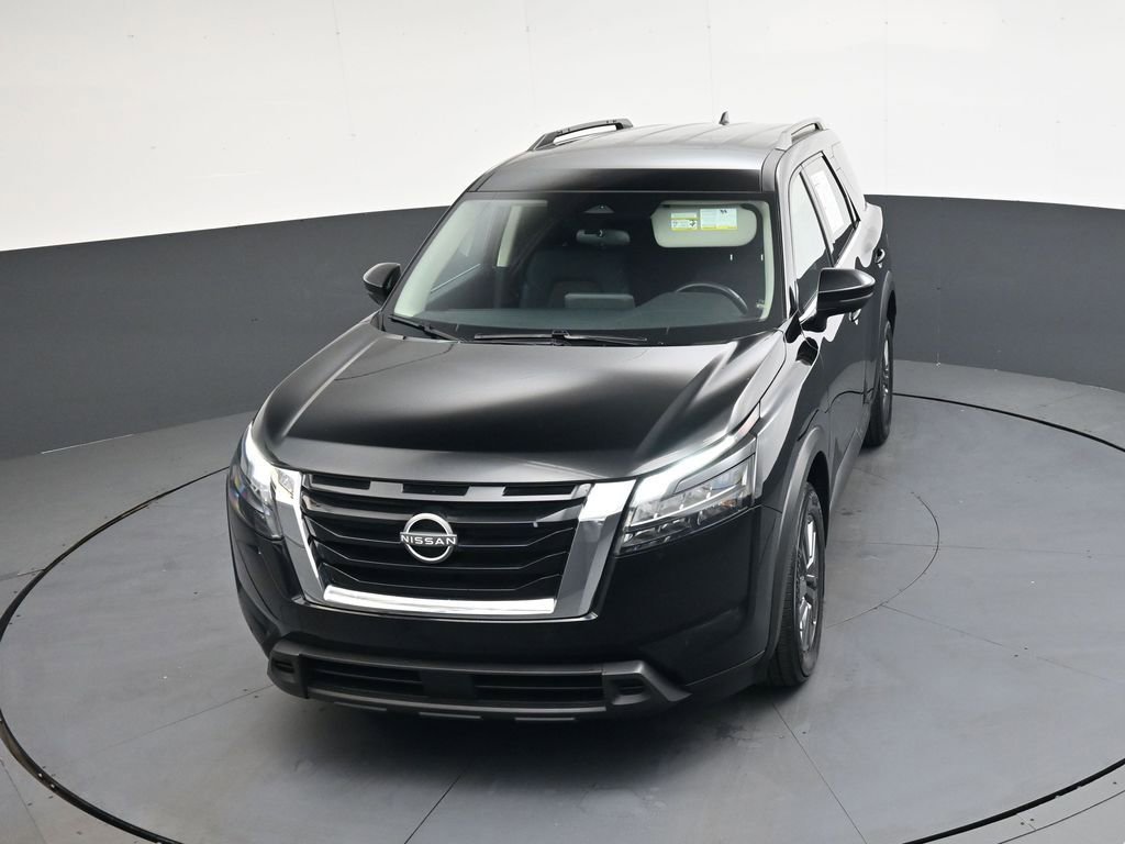 Used 2025 Nissan Pathfinder SV image 34