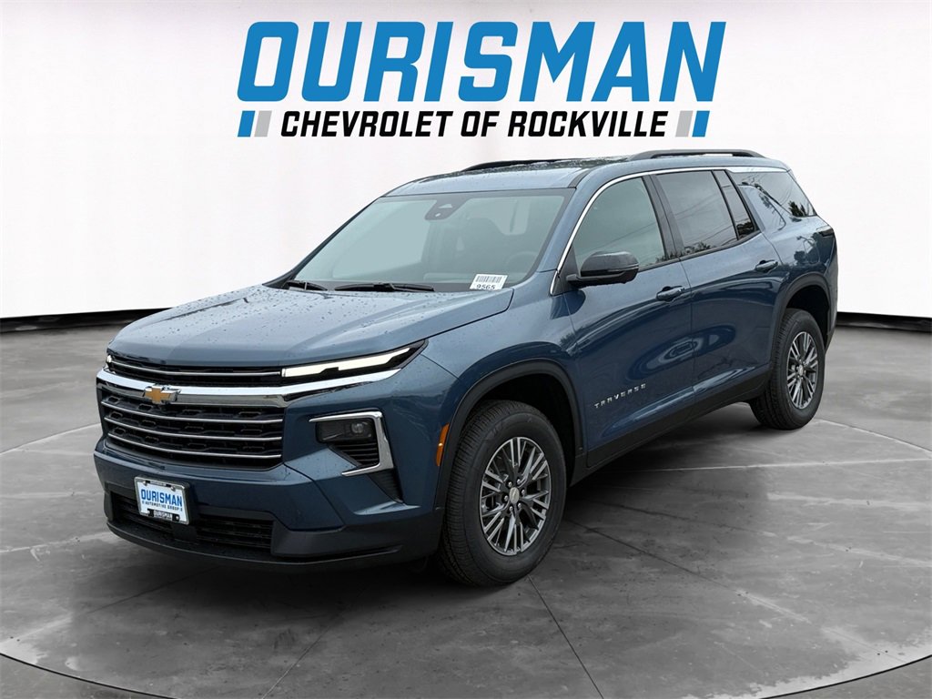 New 2026 Chevrolet Traverse LT w/ Driver Confidence Package image 2
