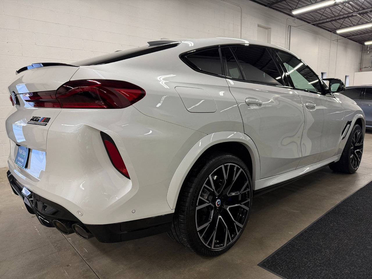 Used 2023 BMW X6 M Competition image 4