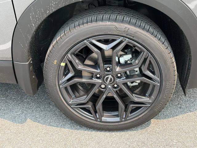 New 2026 Nissan Kicks SR FWD image 10
