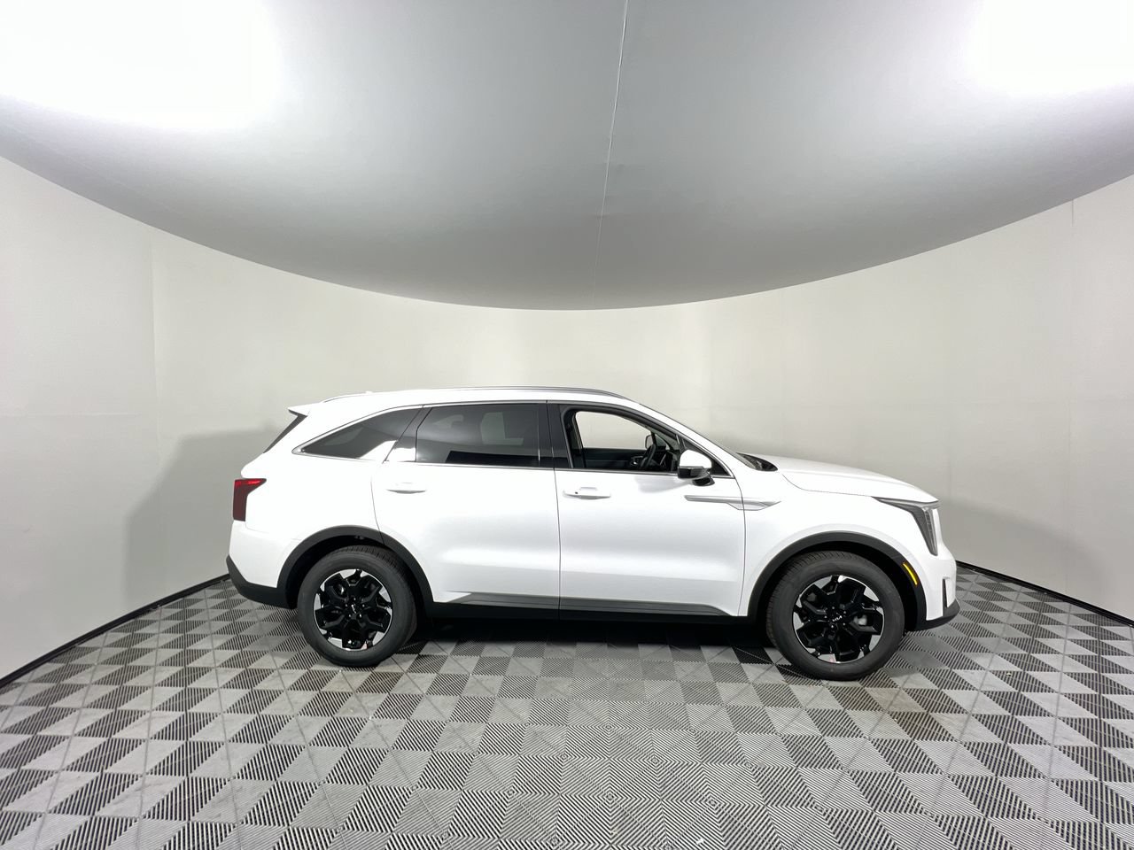 New 2026 Kia Sorento S w/ S Panoramic Sunroof Package FWD image 2