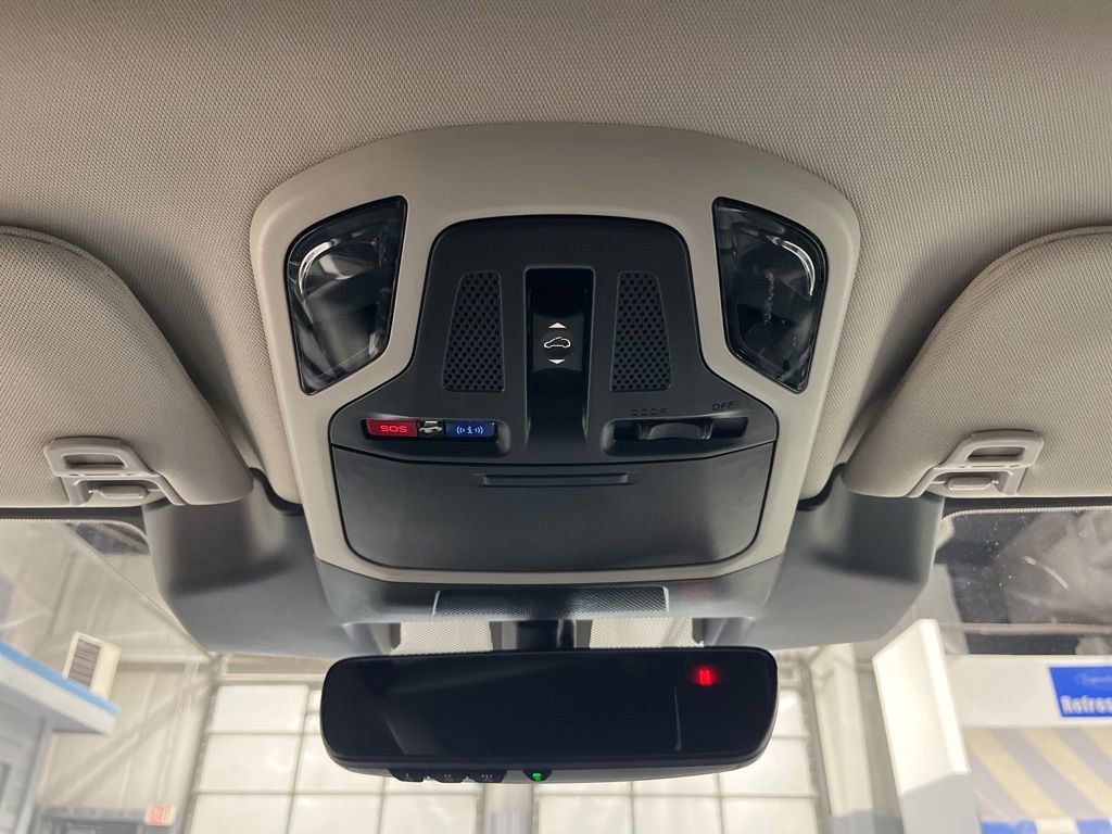 Used 2025 Subaru Outback Limited image 30