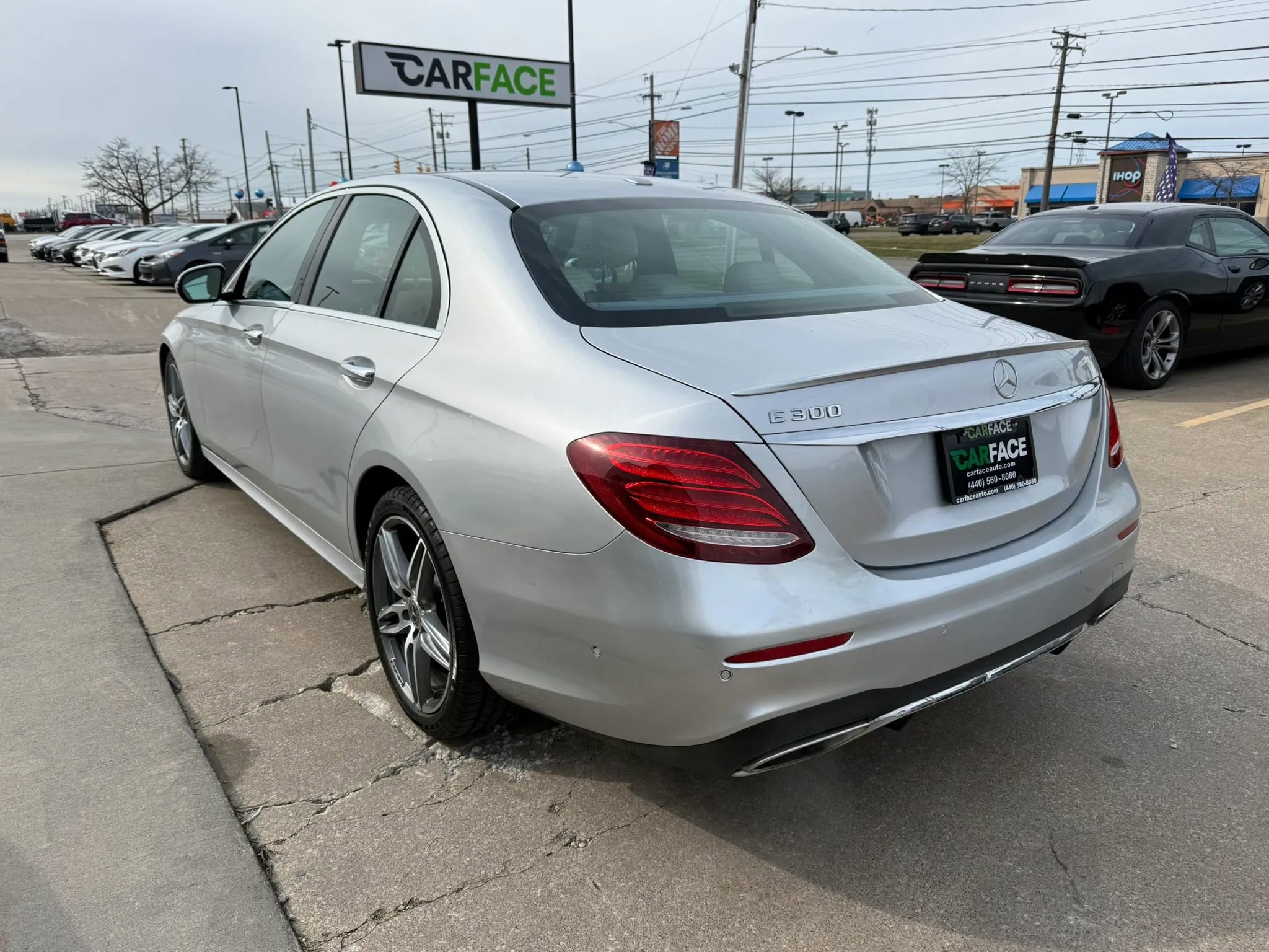 Used 2018 Mercedes-Benz E 300 image 9