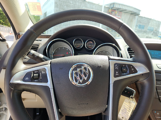 Used 2012 Buick Regal Leather FWD image 17