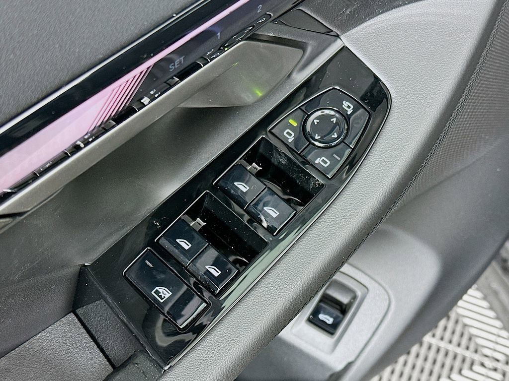 New 2026 BMW 540i xDrive image 23