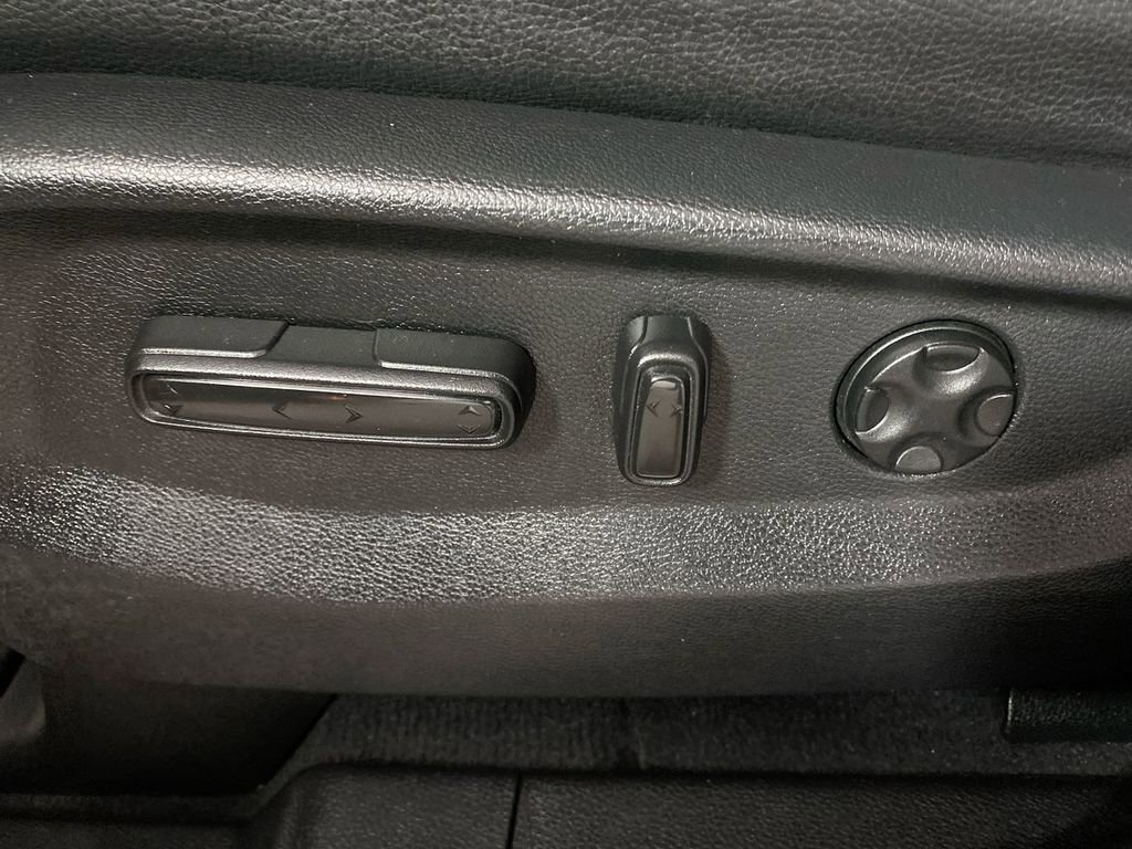 Used 2023 Honda Odyssey EX-L image 12