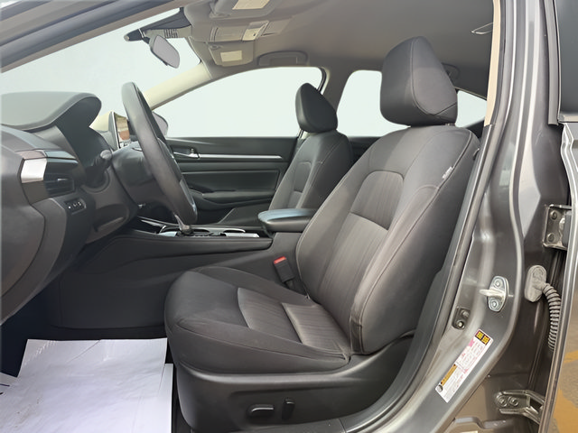 Used 2023 Nissan Altima 2.5 SV FWD image 29