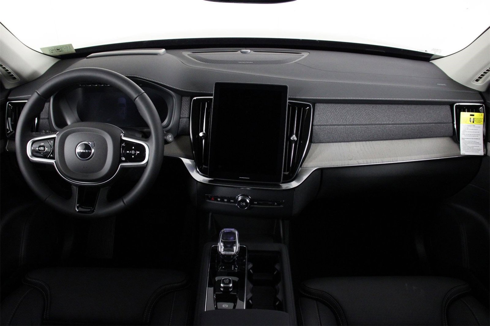 New 2026 Volvo XC90 B6 Ultra image 5